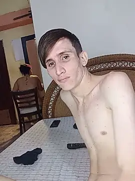 Milfvalesk online show from March 1, 7:15 pm