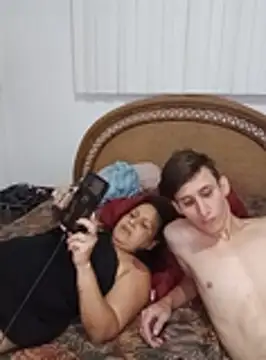 Milfvalesk online show from October 18, 3:42 am