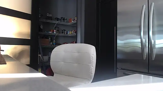 Toy-Daddy online show from October 1, 1:17 pm