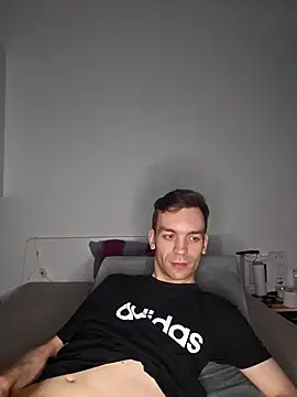 nickdtr online show from December 15, 9:53 pm