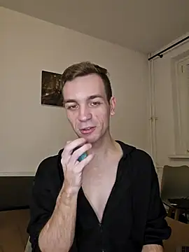 nickdtr online show from December 15, 6:01 pm