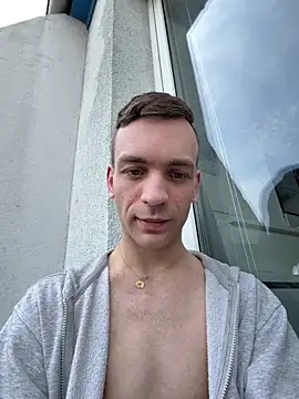 nickdtr online show from April 18, 1:15 pm