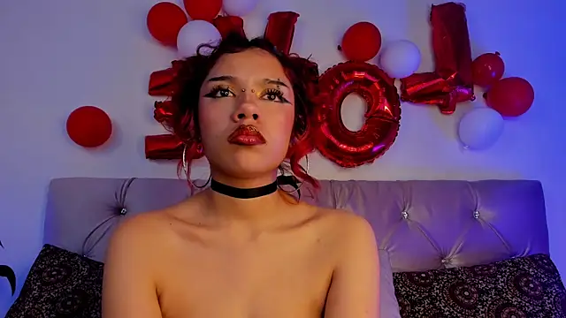 Snapshot of Redpandaa_ chatting on February 21, 12:27 am Redpandaa online show from February 21, 12:27 am