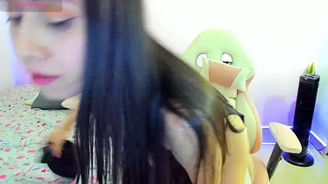 sophie pazz online show from December 6, 1:40 am