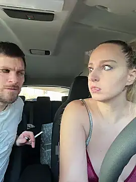 Snapshot of thats_lou chatting on January 19, 1:44 pm thats lou online show from January 19, 1:44 pm