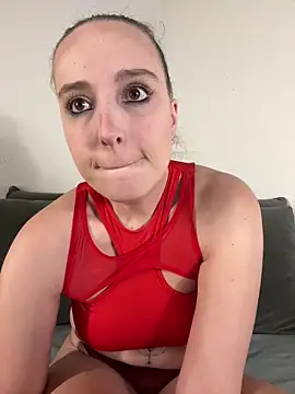 Snapshot of thats_lou chatting on March 19, 8:43 pm thats lou online show from March 19, 8:43 pm