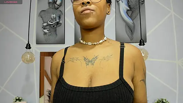 Elith noa online show from February 27, 8:31 pm