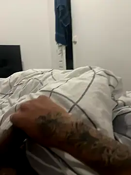 Snapshot of Nathan12- chatting on December 15, 10:14 pm Nathan12- online show from December 15, 10:14 pm