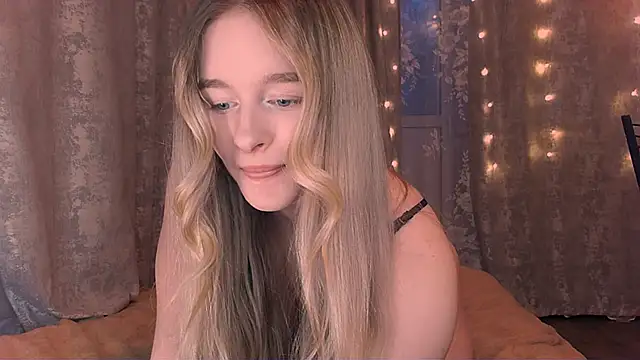 Eva Jaya online show from December 22, 1:11 pm