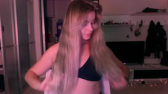 Eva Jaya online show from September 27, 1:05 pm