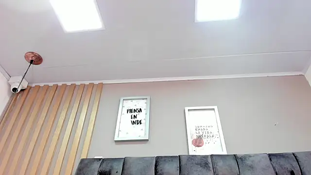 mariaa fernanda online show from September 16, 9:43 am