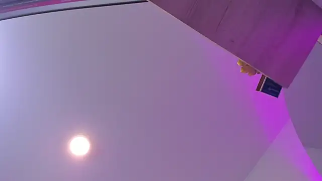 ZarianaEvanz online show from April 12, 11:54 pm