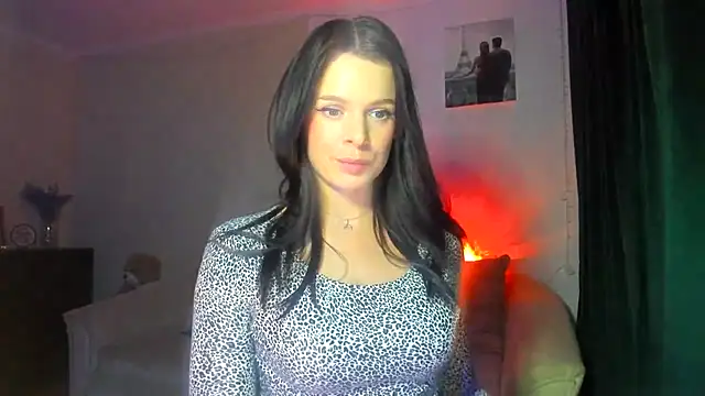 Snapshot of damla555 chatting on April 30, 4:24 pm damla555 online show from April 30, 4:24 pm