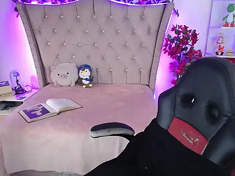 Shaddycute  online show from January 26, 7:41 pm