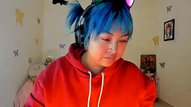 Shaddycute  online show from September 20, 9:32 am