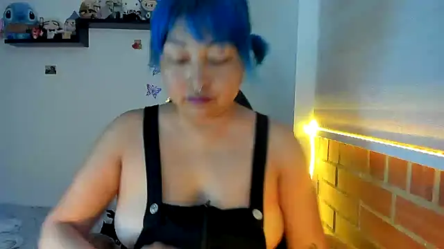 Shaddycute  online show from November 11, 2:17 pm