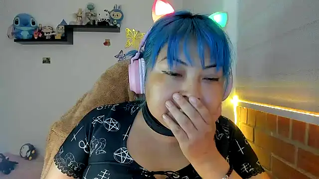 Shaddycute  online show from November 25, 1:55 pm