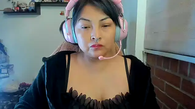 Snapshot of Shaddycute_ chatting on April 29, 5:30 pm Shaddycute online show from April 29, 5:30 pm