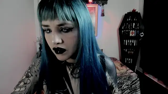 Snapshot of DimmuandDarkness chatting on May 8, 6:24 pm DimmuandDarkness online show from May 8, 6:24 pm