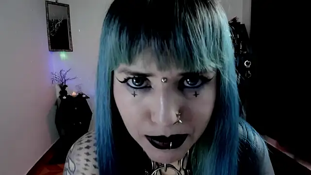 Snapshot of DimmuandDarkness chatting on June 18, 4:11 pm DimmuandDarkness online show from June 18, 4:11 pm