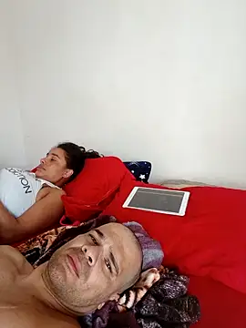 Snapshot of LEIRIS_Y_FRED_01 chatting on December 25, 1:51 pm LEIRIS Y FRED 01 online show from December 25, 1:51 pm