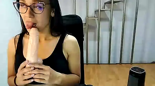 Jessie Desire online show from February 20, 6:28 am