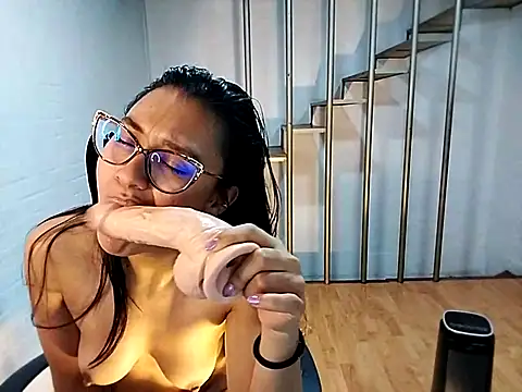 Jessie Desire online show from February 21, 6:07 am