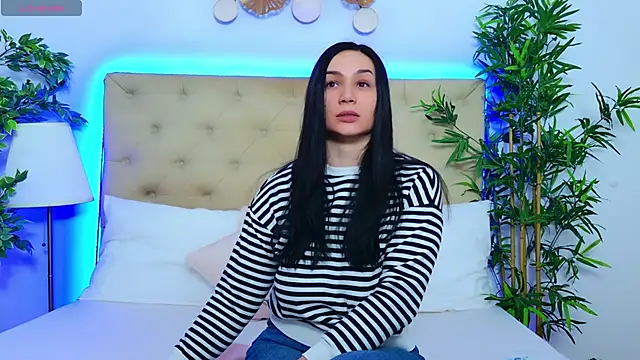 DaliyaArabian online show from February 7, 10:30 am