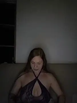 katiestevens online show from December 20, 10:39 pm