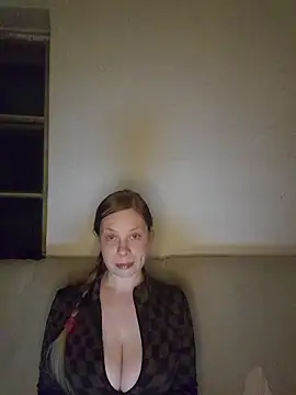 katiestevens online show from March 5, 10:28 pm