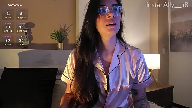 Snapshot of Ally_addams chatting on February 4, 6:57 am Ally addams online show from February 4, 6:57 am