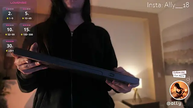 Snapshot of Ally_addams chatting on February 24, 3:44 am Ally addams online show from February 24, 3:44 am