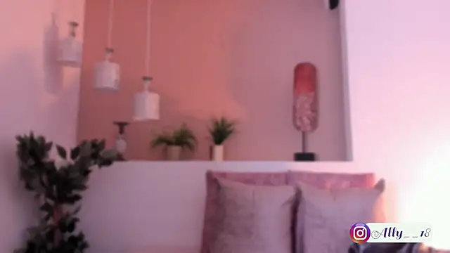 Snapshot of Ally_addams chatting on November 27, 12:46 am Ally addams online show from November 27, 12:46 am