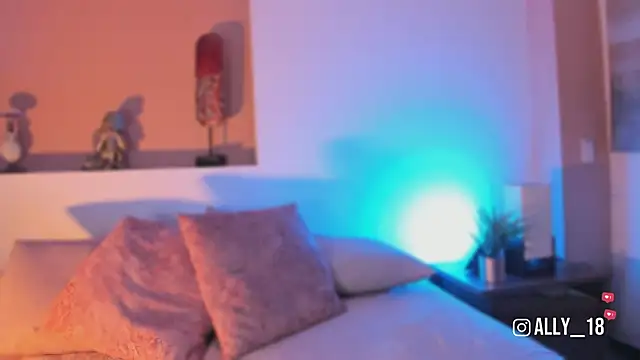 Snapshot of Ally_addams chatting on February 21, 9:49 pm Ally addams online show from February 21, 9:49 pm