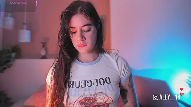 Snapshot of Ally_addams chatting on February 23, 3:48 am Ally addams online show from February 23, 3:48 am