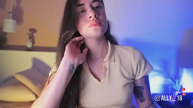 Snapshot of Ally_addams chatting on March 2, 3:41 am Ally addams online show from March 2, 3:41 am