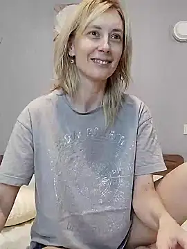 AvelinaLeoni online show from December 12, 6:57 am