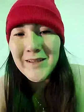 Elle Lee  online show from February 1, 5:39 am