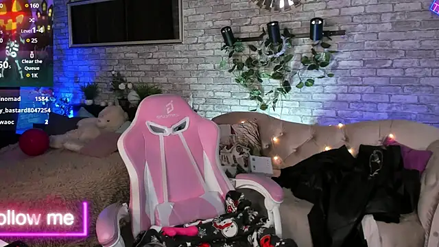 Alex Howell online show from January 20, 2:53 am