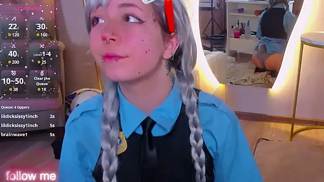 Alex Howell online show from March 21, 11:45 pm