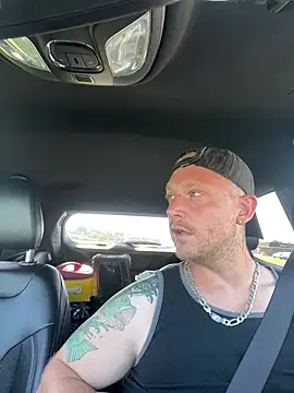 Mcpussypounder211 online show from July 16, 1:39 pm