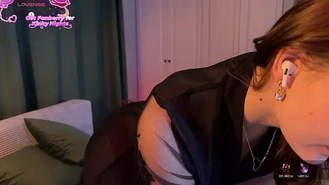 Pavlyna online show from December 1, 5:51 pm