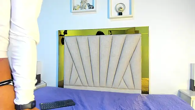 vahiolet fuentes online show from March 28, 3:06 am