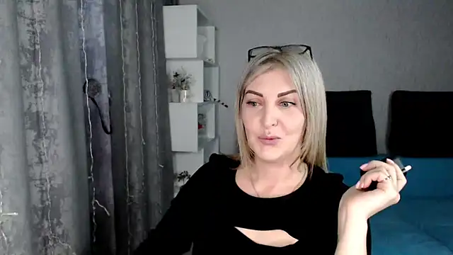 Amelia Harper online show from March 11, 3:12 pm