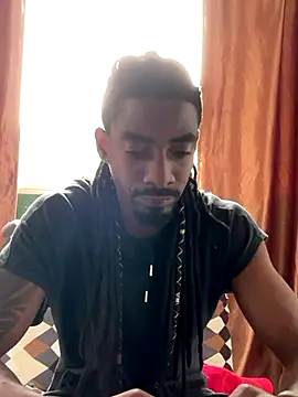 Malkon Big online show from October 17, 7:05 pm