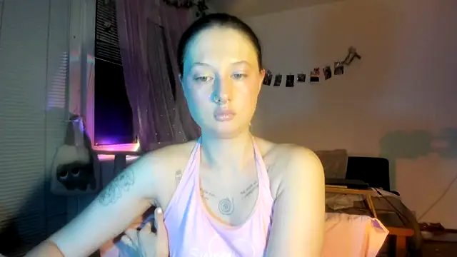 Jenny darling love online show from April 7, 6:08 pm