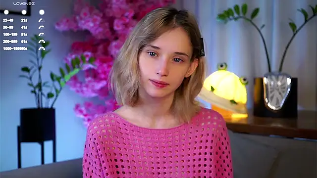 EdlinHargus online show from February 28, 1:47 am