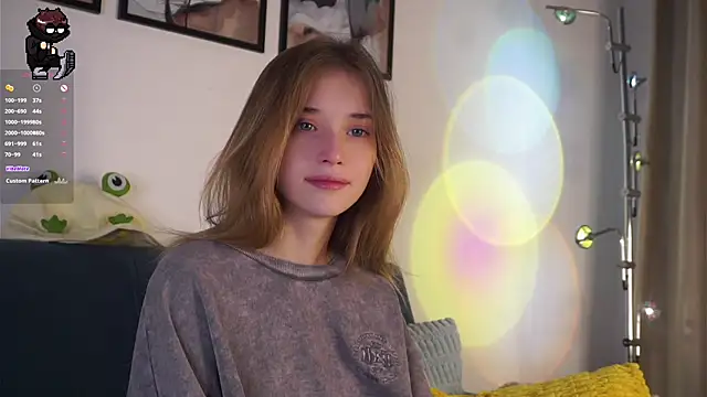 Snapshot of EdlinHargus chatting on February 8, 1:31 am EdlinHargus online show from February 8, 1:31 am