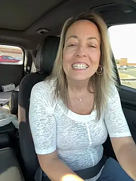 Snapshot of Cherry-red-xo chatting on March 13, 8:54 pm Cherry-red-xo online show from March 13, 8:54 pm