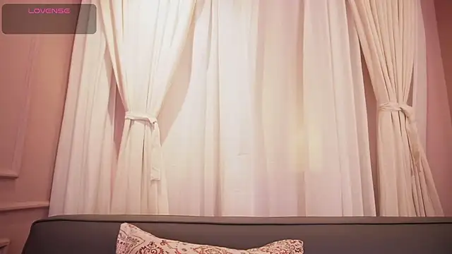 Sophia wilsonn  online show from October 22, 11:32 am